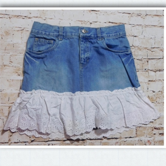 denim skirt with lace hem